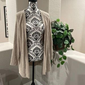 Women’s Chenille cardigan Medium